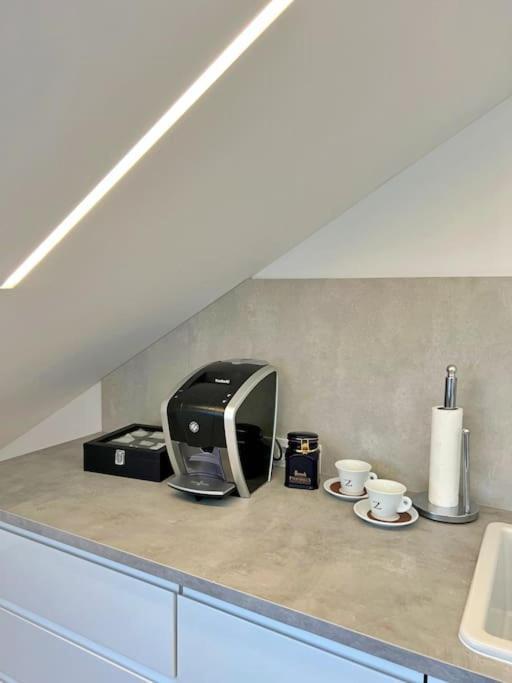 White 1 Bd Old Town Apartment By Hostlovers Kaunas Dış mekan fotoğraf