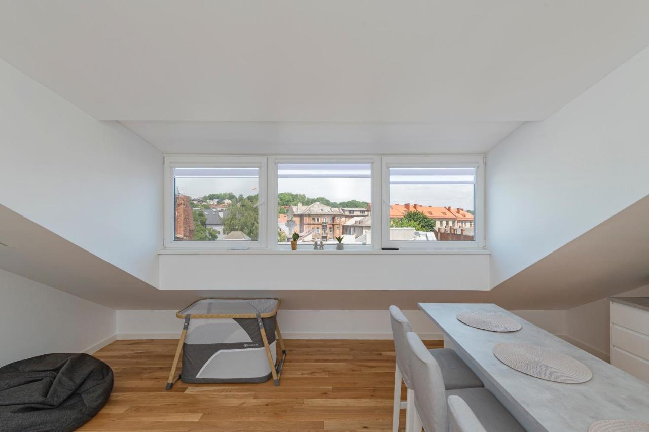 White 1 Bd Old Town Apartment By Hostlovers Kaunas Dış mekan fotoğraf