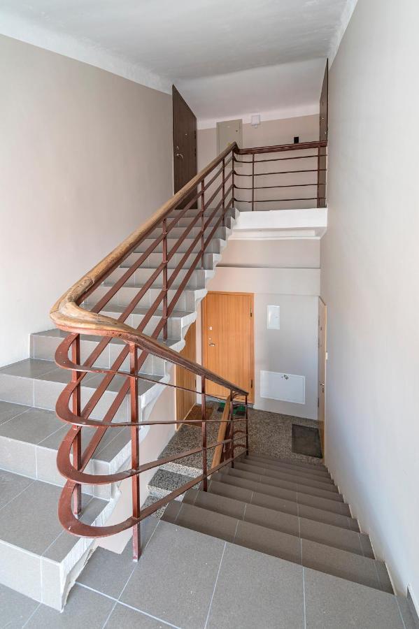 White 1 Bd Old Town Apartment By Hostlovers Kaunas Dış mekan fotoğraf