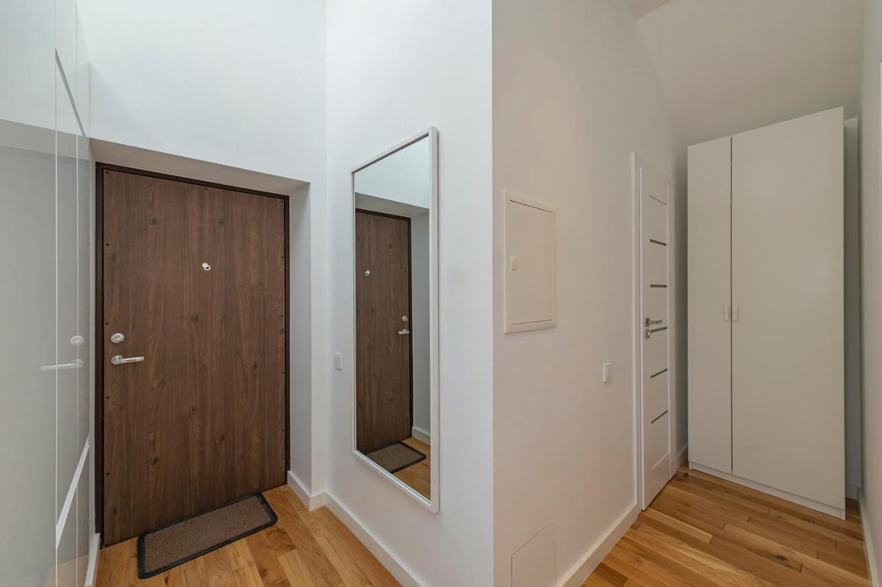 White 1 Bd Old Town Apartment By Hostlovers Kaunas Dış mekan fotoğraf